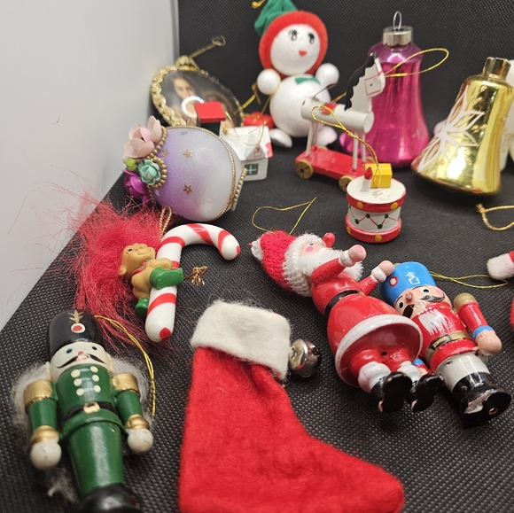 Christmas Vintage Ornaments - Picture 5 of 5